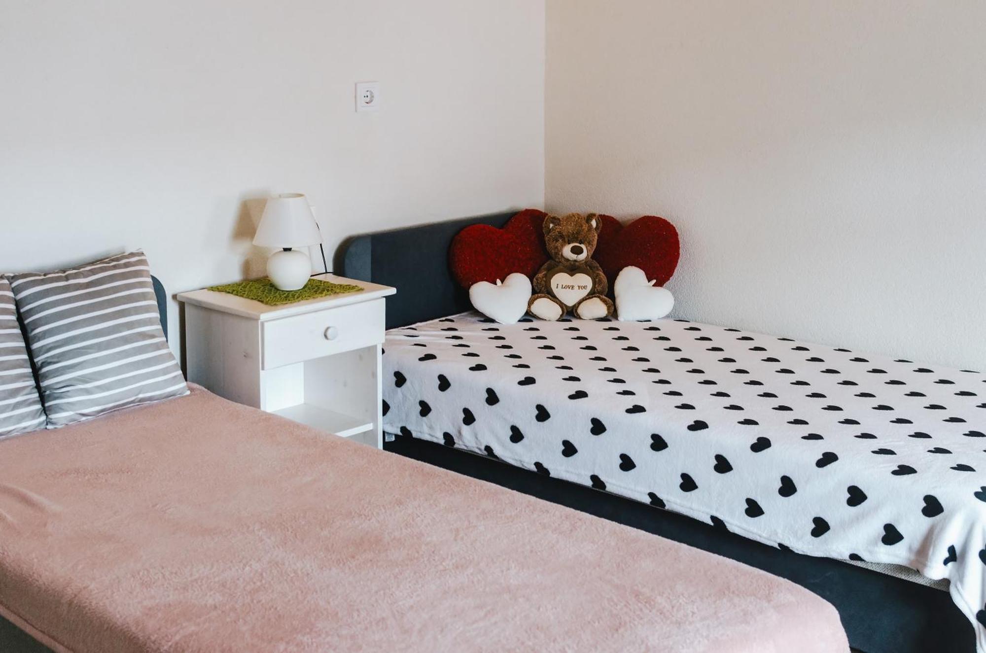 Hauptman Apartman Nagyatád Exteriör bild